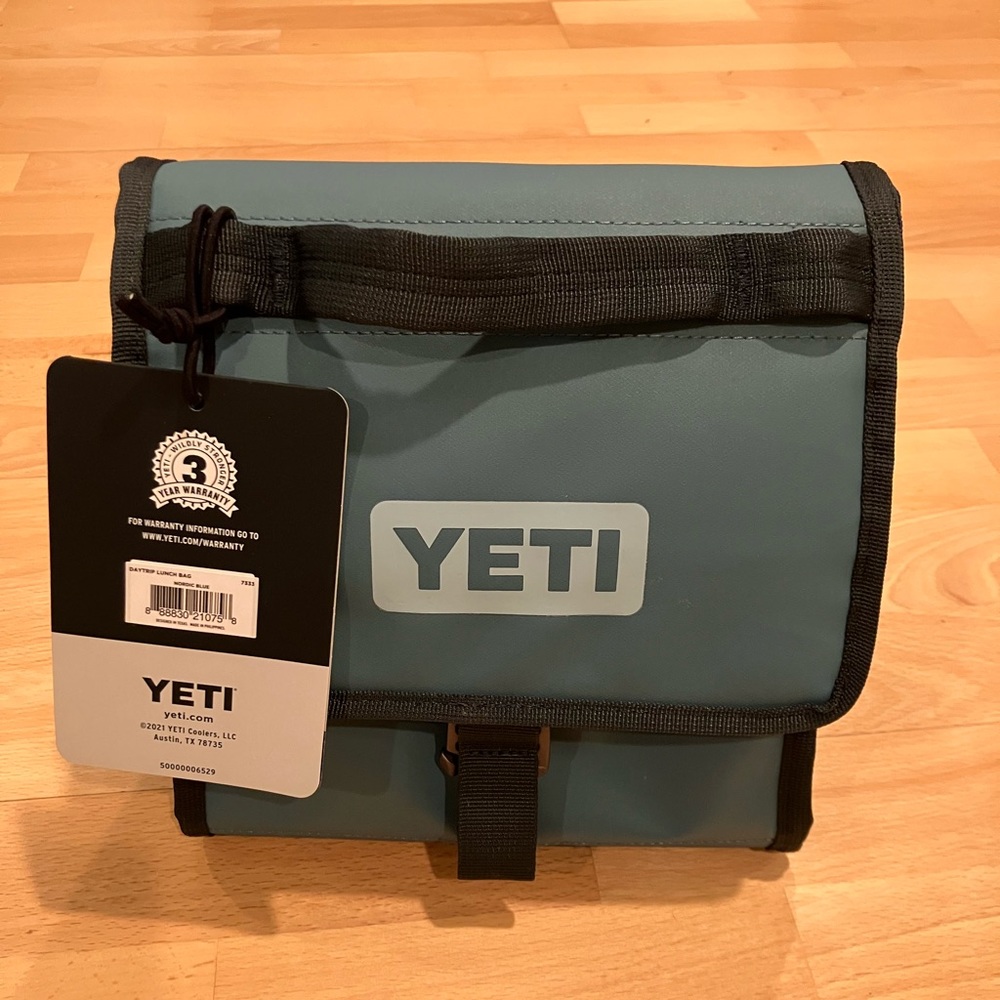YETI Daytrip Lunchbag NWT